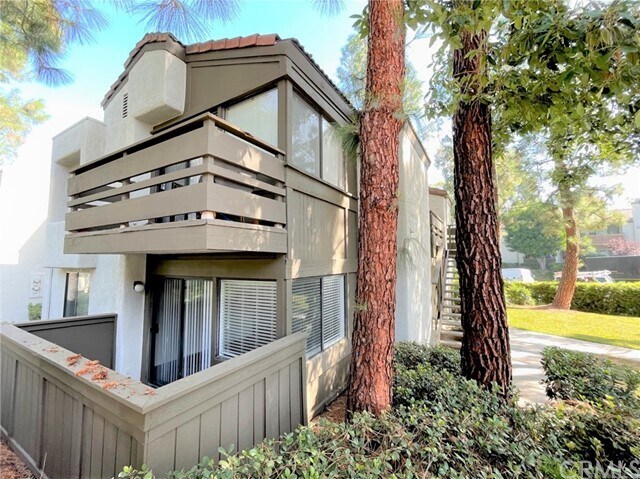 Building Photo - 22852 Hilton Head Dr