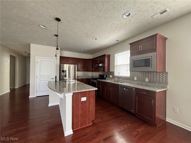 Foto del edificio - 522 Heritage Woods Dr