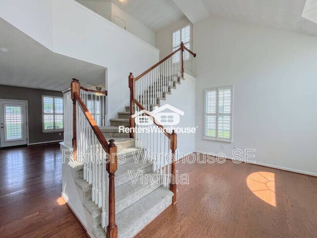 Building Photo - 3228 Hearring Way