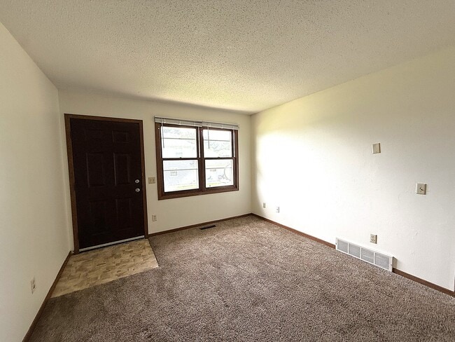 Building Photo - 4528 Speros Ln