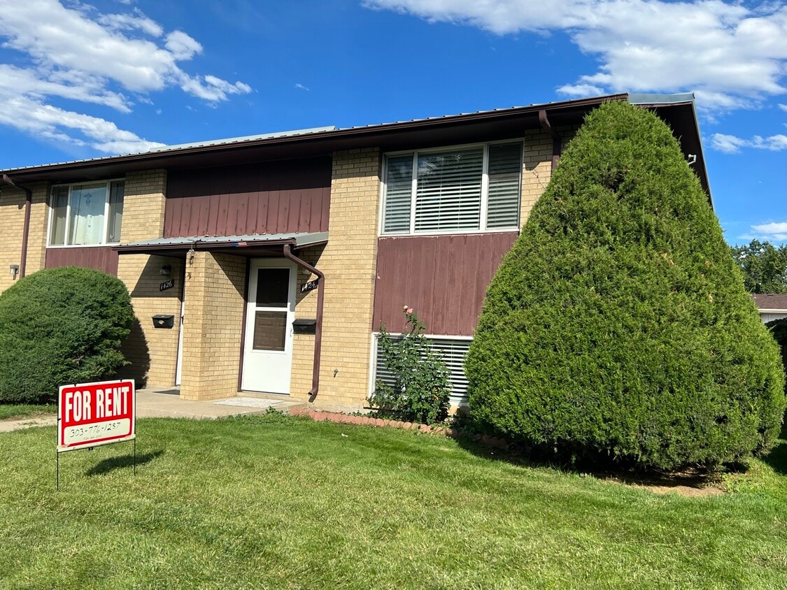 1424 Kay St, Longmont, CO 80501 Townhouse for Rent in Longmont, CO