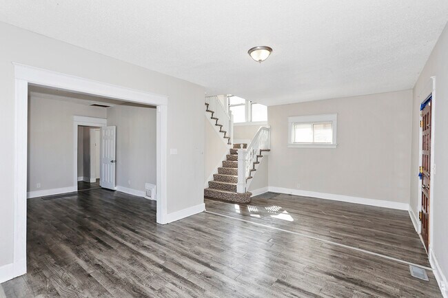 Foto del edificio - 2501 Spruce Ave
