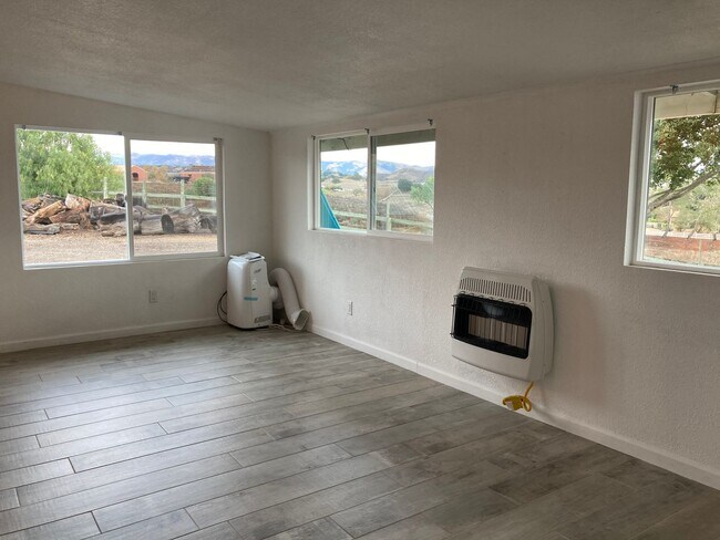 Foto del edificio - Studio in Oak Trails Estates-Gorgeous Views (Utilities Included)
