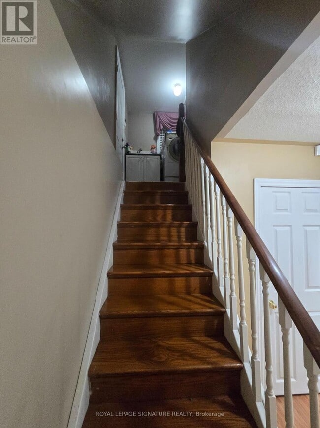 Photo du bâtiment - 19 Red Plant Crescent