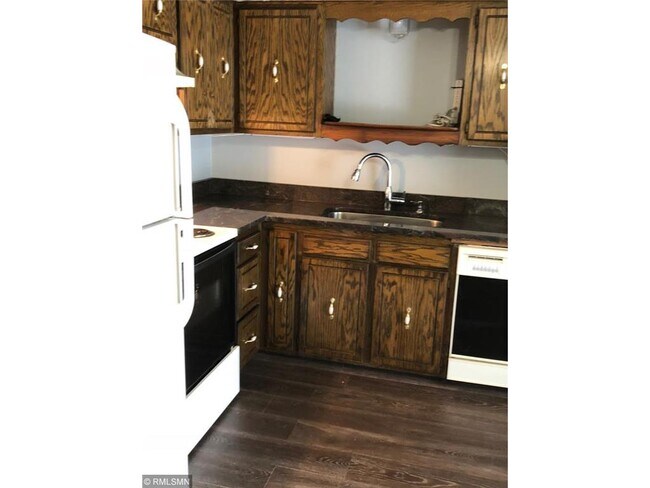 Granit Counter tops - 23100 Ambassador Blvd NW