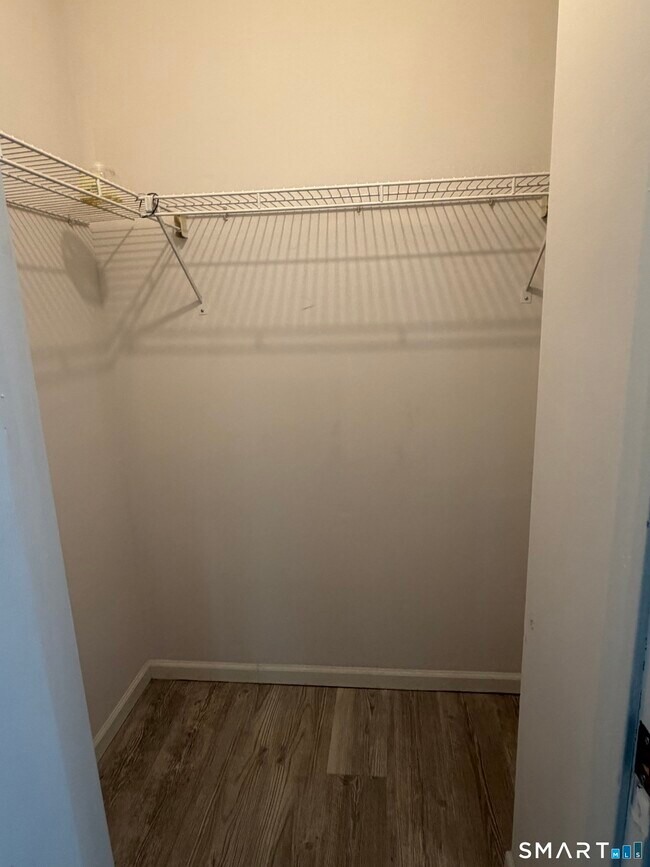 Foto del edificio - 29 Rollingwood Dr