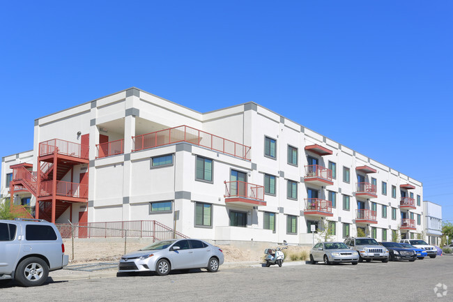 Exterior - 7th Avenue Commons