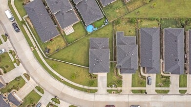 Building Photo - 9244 Inland Leather Ln