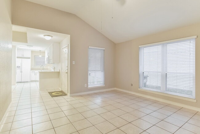 Foto del edificio - 13207 Pebblewalk Cir S
