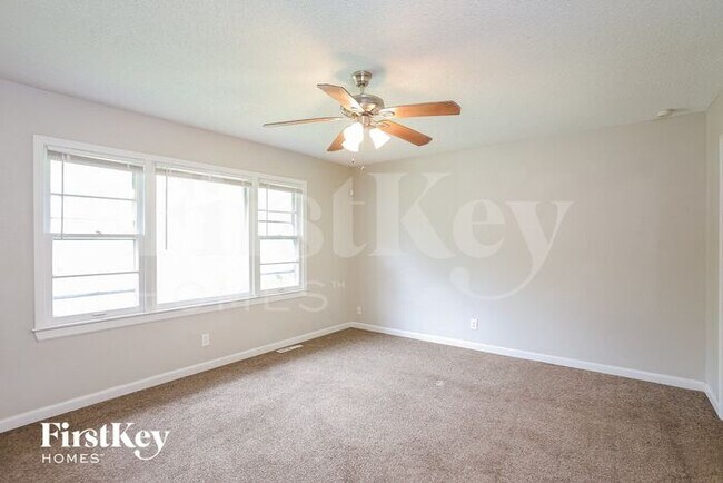 Foto del edificio - 7906 E 92nd St