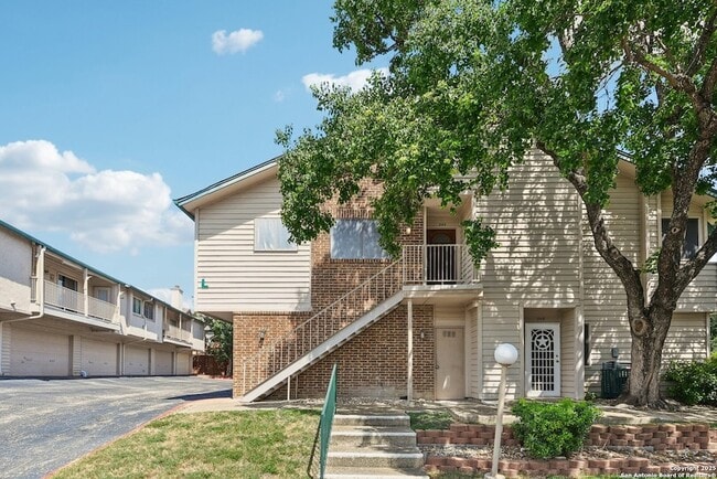 Foto del edificio - 349 Harmony Ct