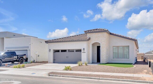 Foto del edificio - 14936 Hill Ridge Ct