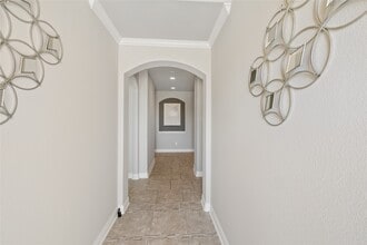 Building Photo - 9018 Meacom Dr