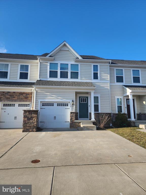 Foto del edificio - 439 Goodwick Dr