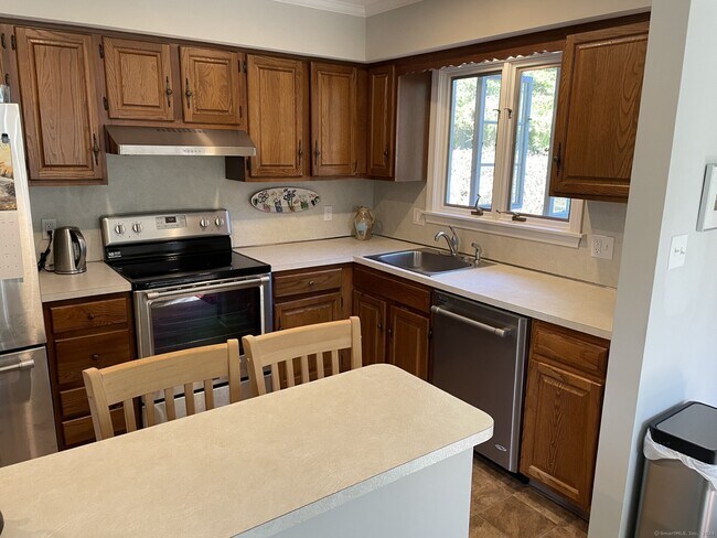 Building Photo - 36 Canborne Way