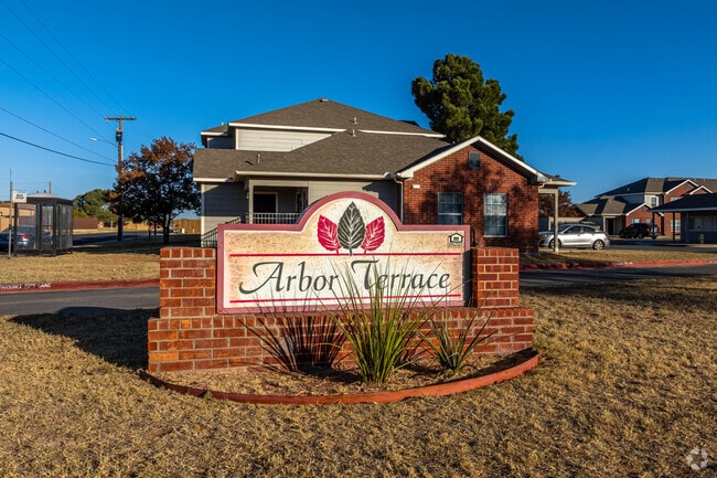 Señalización - Arbor Terrace Townhomes