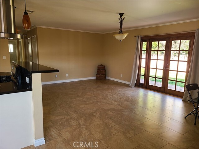 Building Photo - 15720 Rose Ln