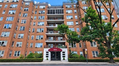 Building Photo - 63-33 98th Pl