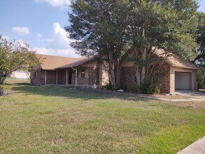 Building Photo - 455 Ridge Dr