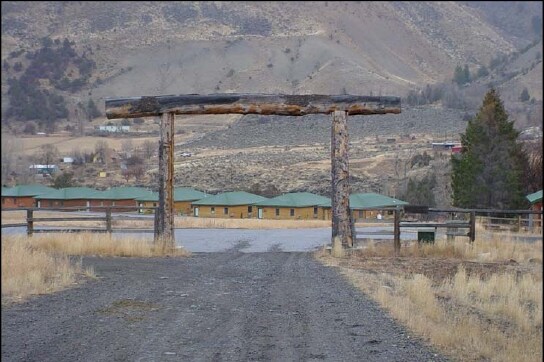 Primary Photo - 550 Old Yellowstone Trl S