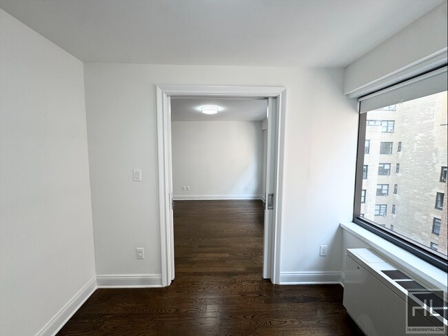 Foto del edificio - EAST 56 STREET
