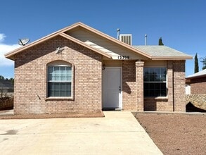 Building Photo - 12309 Tierra Inca Dr