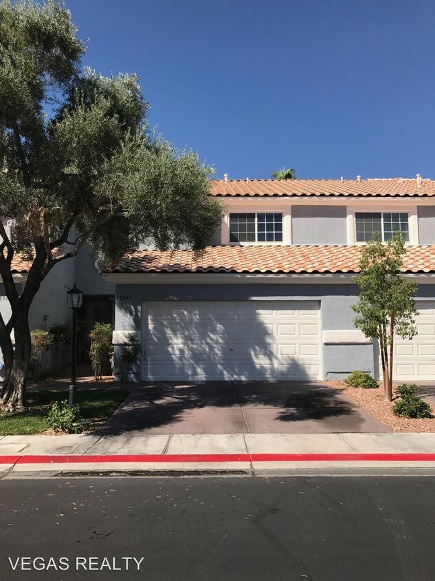Foto principal - 2312 Pacific Brook St