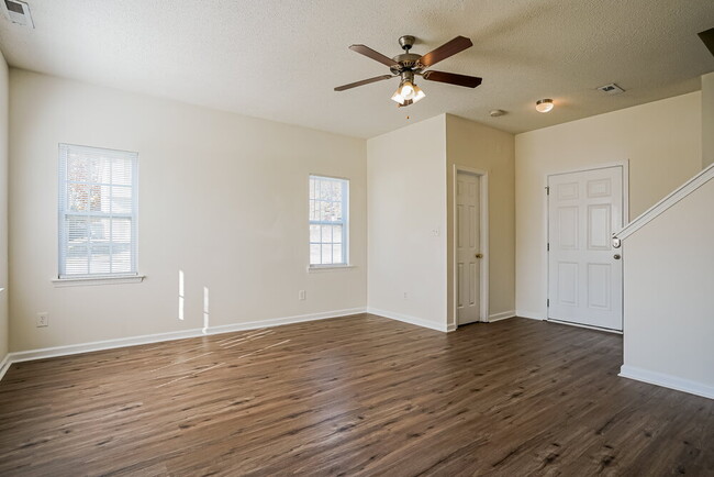 Building Photo - 6802 Paint Rock Ln