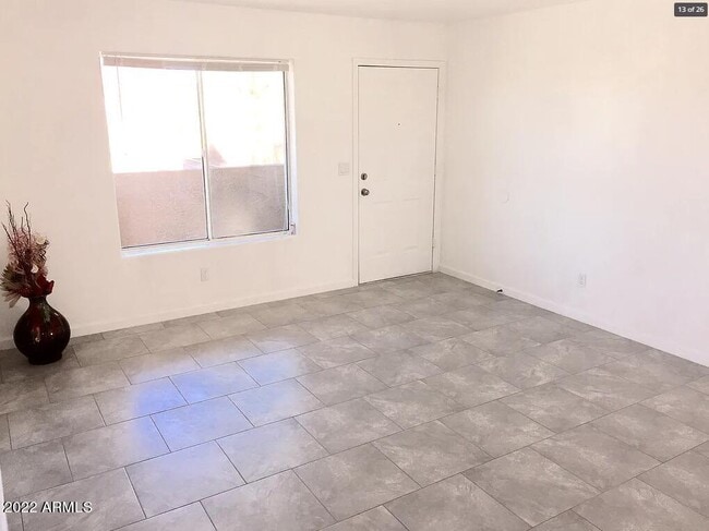 Foto del edificio - 1052 N Colorado St