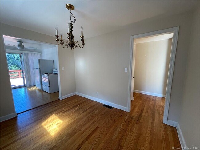 Building Photo - 42 Byram Terrace Dr