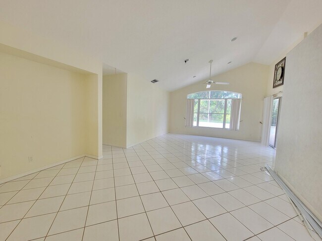Building Photo - 3041 Casa Rio Ct