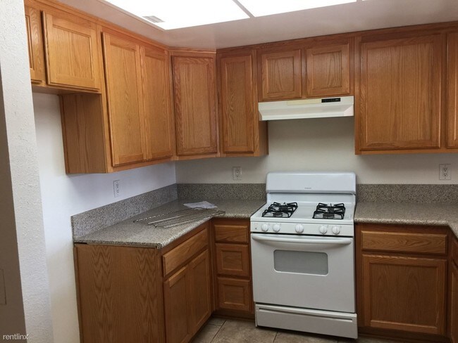 Foto del edificio - 233 Beachwood Dr