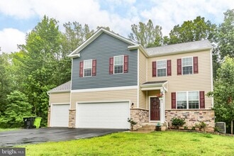 Building Photo - 141 Livingwood Ct