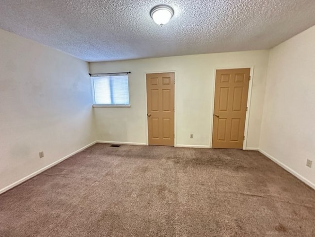 Building Photo - 3126 Tyndall Dr