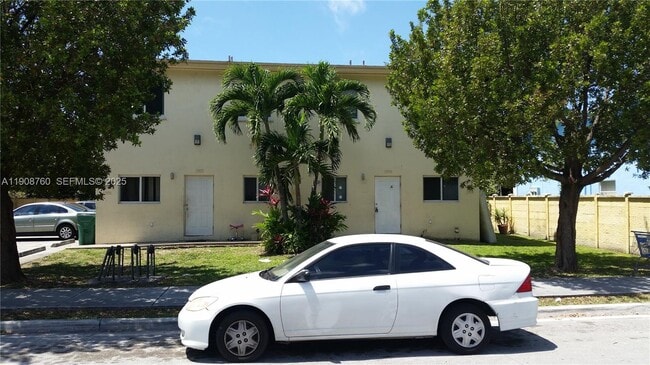 Foto del edificio - 13950 NE 2nd Ave