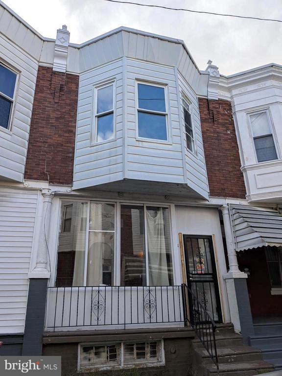 Building Photo - 123 N Peach St