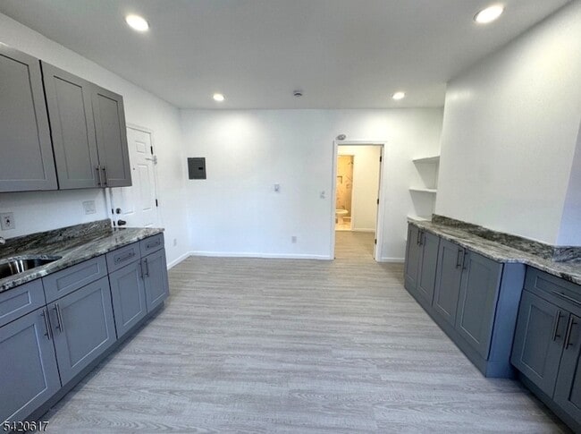 Building Photo - 76-78 Market Street Unit 1