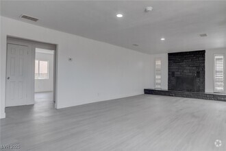 Building Photo - 501 National St