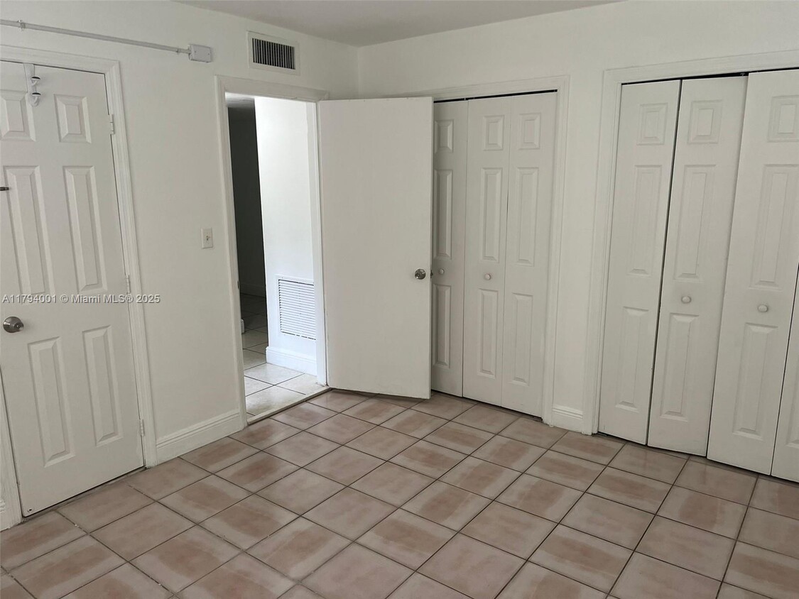 Foto del edificio - 9203 NW 38th Dr
