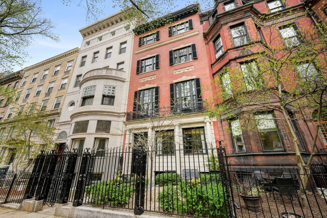 Foto del edificio - 393 Commonwealth Ave