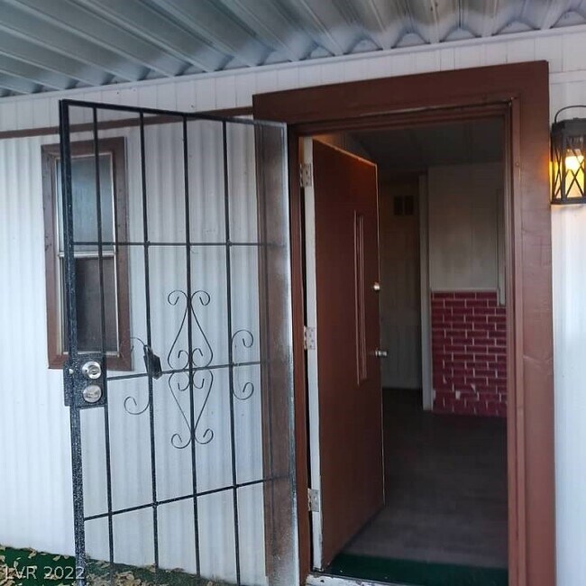 Foto del edificio - 367 MacFarland Ave