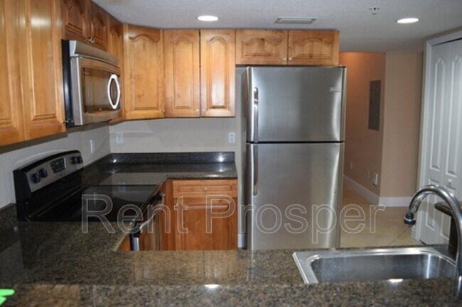 Building Photo - 3717 S Lake Orlando Pkwy