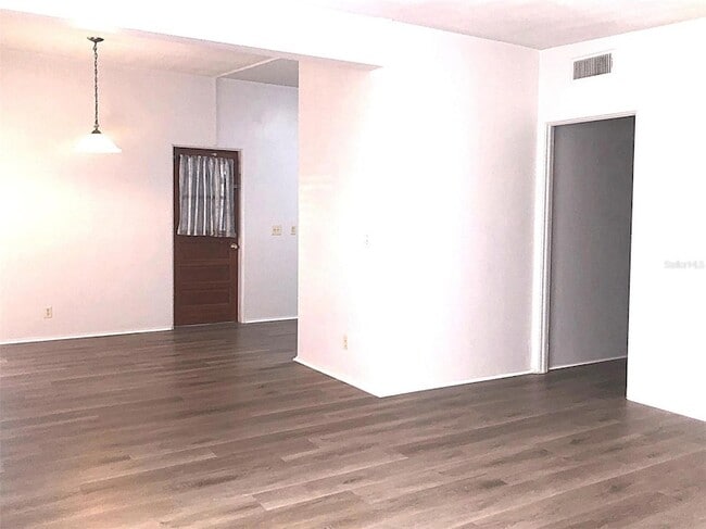 Building Photo - 905 Cherokee Cir