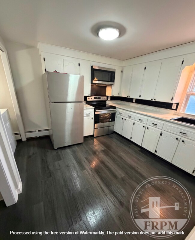 Foto del edificio - 64 Walnut St