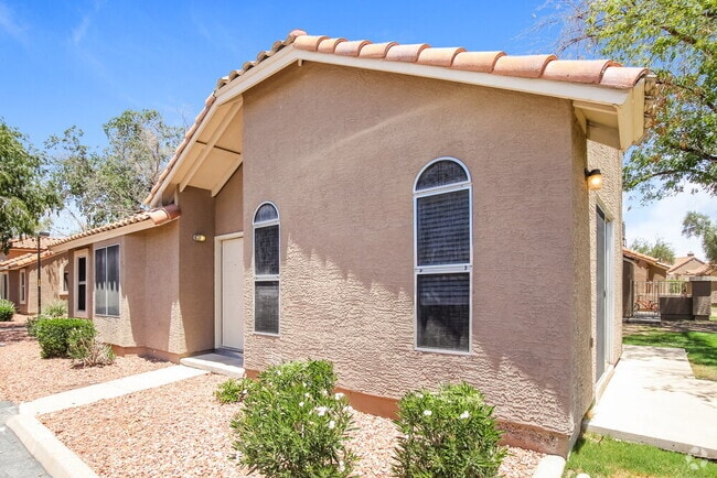 Building Photo - 7040 W Olive Ave