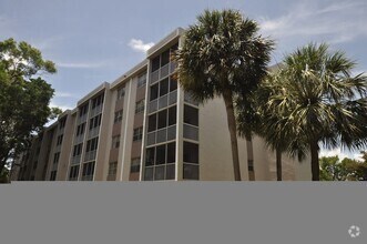 Building Photo - 1225 Riverside Dr