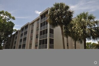 Building Photo - 1225 Riverside Dr