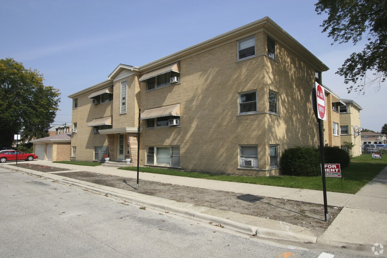 Building Photo - 4007 N Pontiac St
