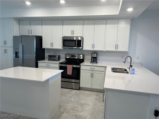 Foto del edificio - 5835 Double Eagle Cir