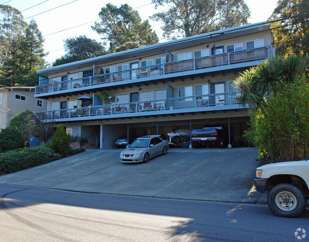 17 Roque Moraes Ct, Mill Valley, CA 94941 Apartments in Mill Valley